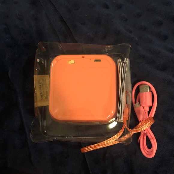 NIB Sonix Bluetooth Speaker - Picture 8 of 9